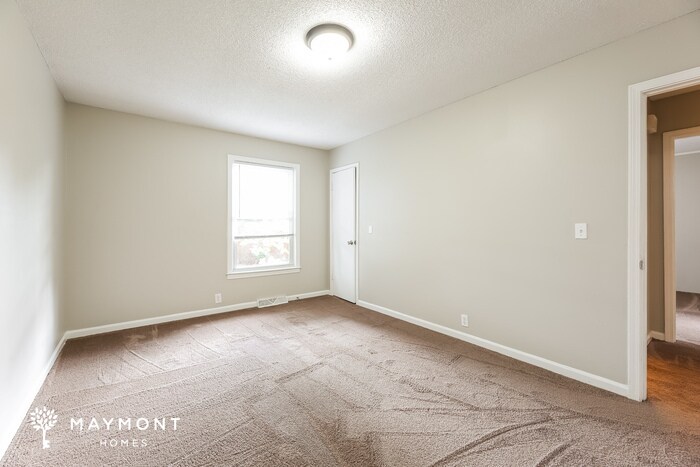Building Photo - 421 Sellwood Cir