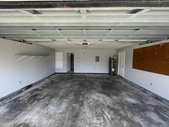 Building Photo - 2212 Peachwood Ct