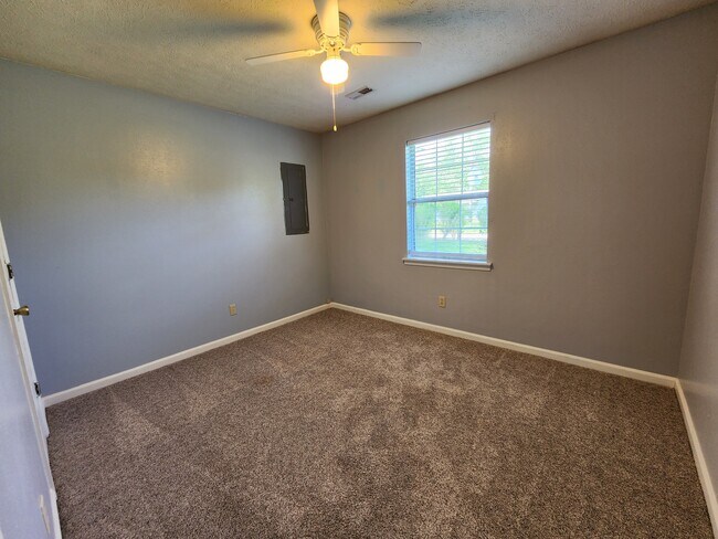 Building Photo - 119 New Gritton Ave