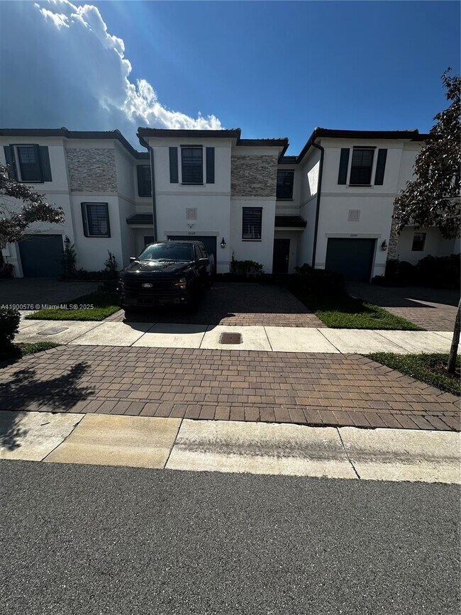 Primary Photo - 10164 SW 231st Ln