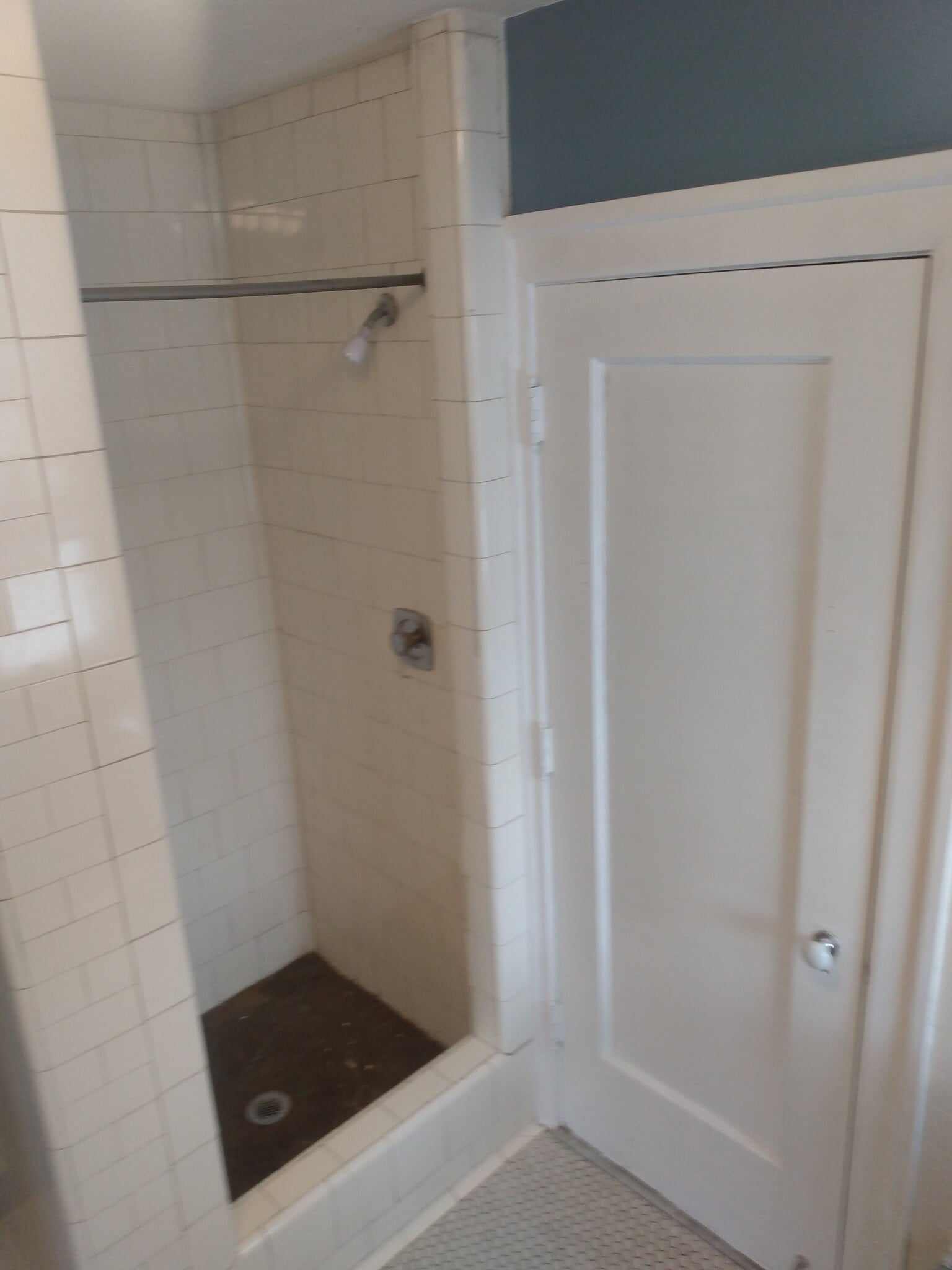 Building Photo - 331 5th St