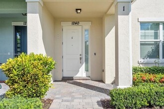 Building Photo - 1240 Eucalyptus Dr