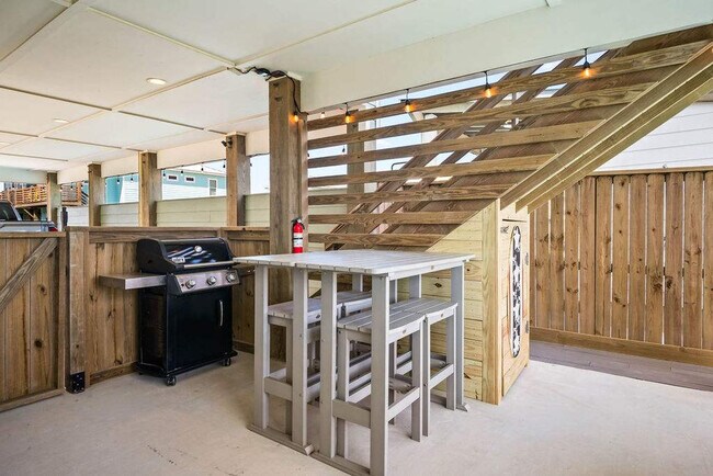 Building Photo - 5497 TX-361