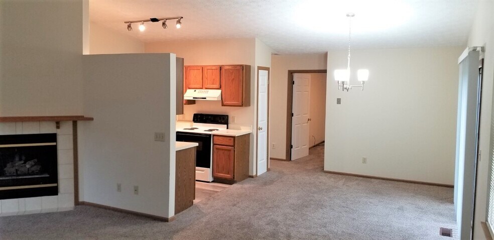 Building Photo - 3586 Harris Ave NW