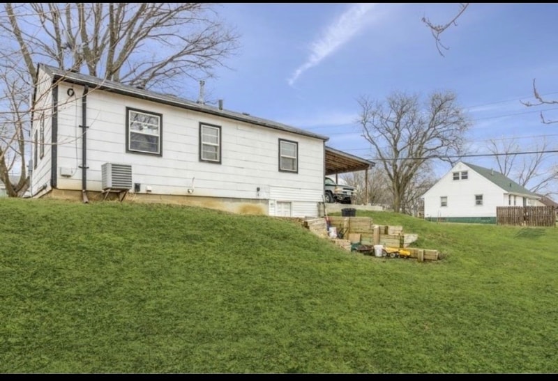 Building Photo - 7112 SW 15th St