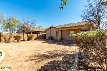 Building Photo - 10344 W Trumbull Rd