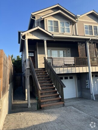 Building Photo - 1787 N Ainsworth St