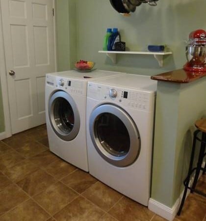 Washer/Dryer in Kitchen - 478 Hermit St
