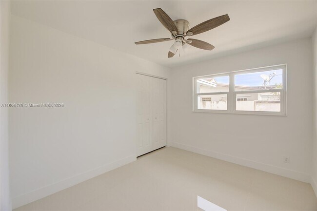 Building Photo - 832 NW 28th St