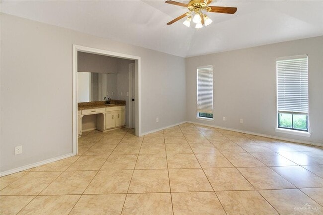 Building Photo - 3008 Gull Ave