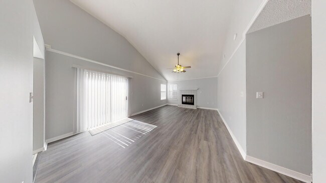 Building Photo - 1922 Heartland Dr