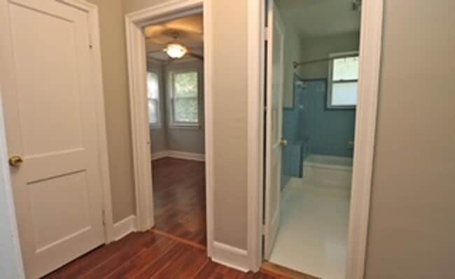 Building Photo - Cozy 2-Bedroom Duplex in Southeast Columbia – Brandon Acres!