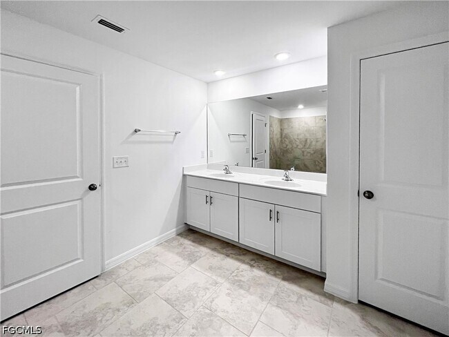 Building Photo - 4263 Villa Rapallo Wy