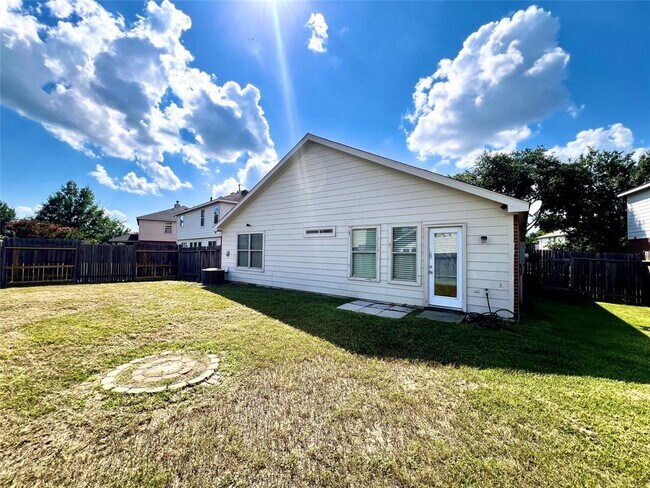 Building Photo - 21235 Bending Green Way