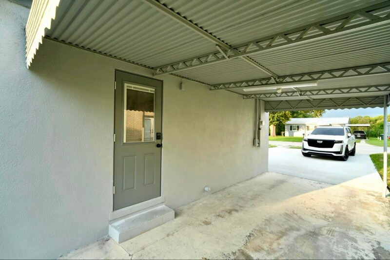 Building Photo - 885 Ruby Ave