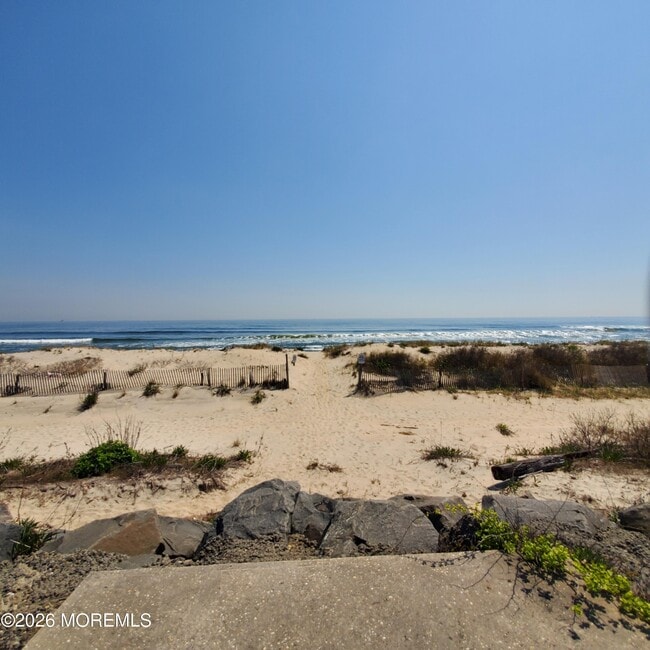 Building Photo - 754 Ocean Ave