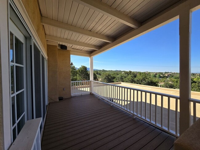 Building Photo - 1329 Tano Ridge Rd