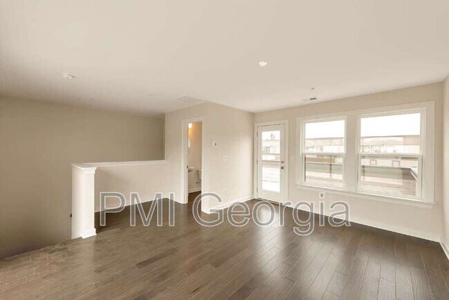 Building Photo - 1807 Brandsford St NW