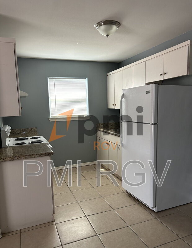 Building Photo - 1410 Quitaca Dr