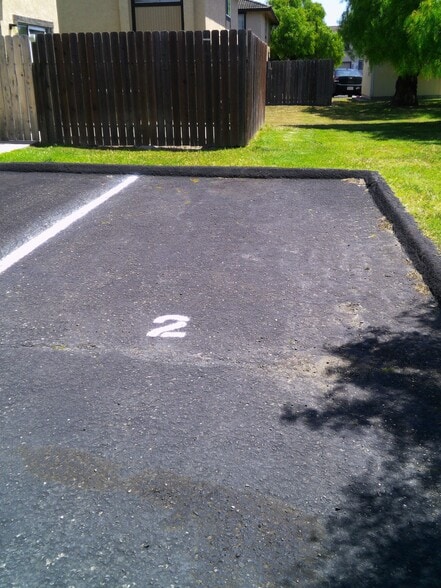 Off Street Parking - 404 W Barton Ave