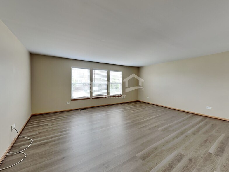 Building Photo - 25651 Barrow Rd