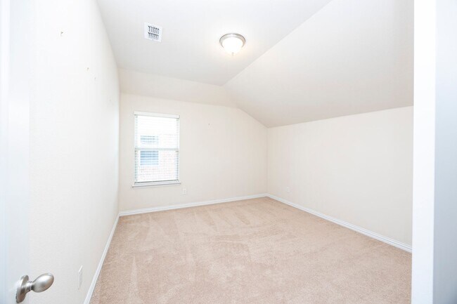 Building Photo - Elegant 5-Bedroom Home in Frisco ISD with ...