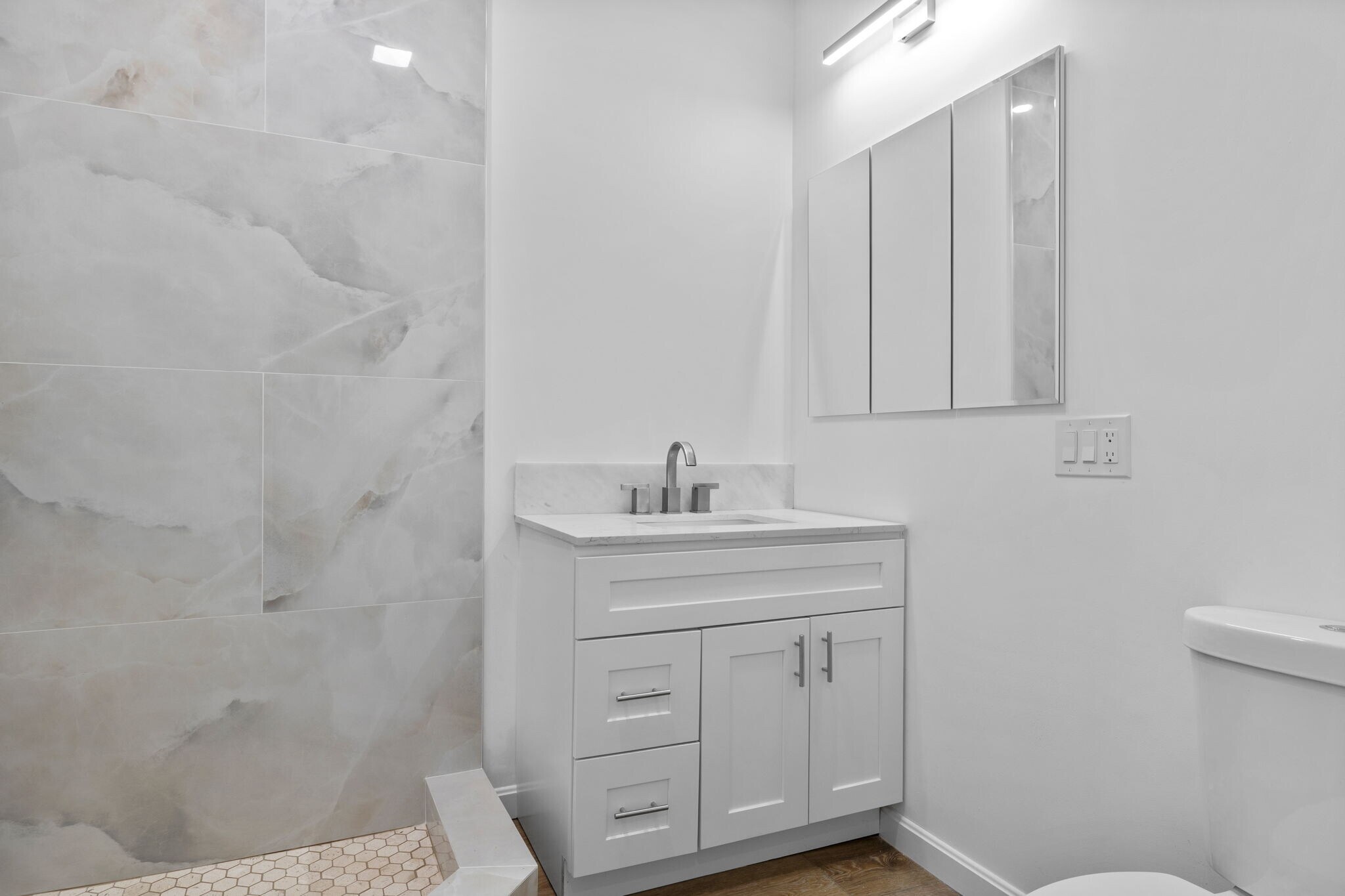 Building Photo - 172 Lexington Ave