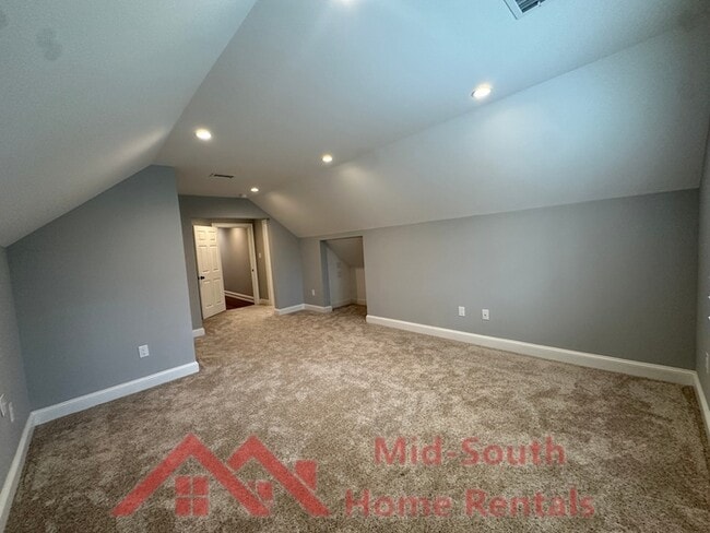 Building Photo - 1965 Cordes Rd