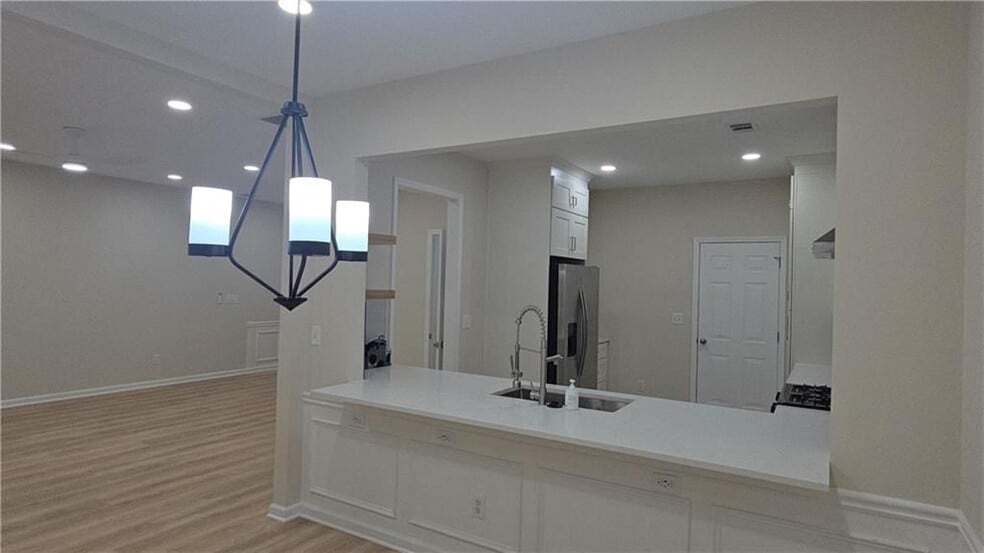Building Photo - 2424 Elkhorn Ter