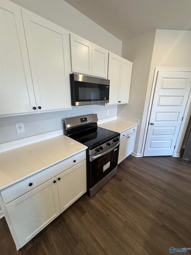 Building Photo - 115 Betty Williams Dr
