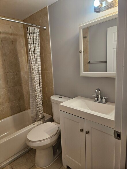 Bath room1 - 7508 Tarpley Dr