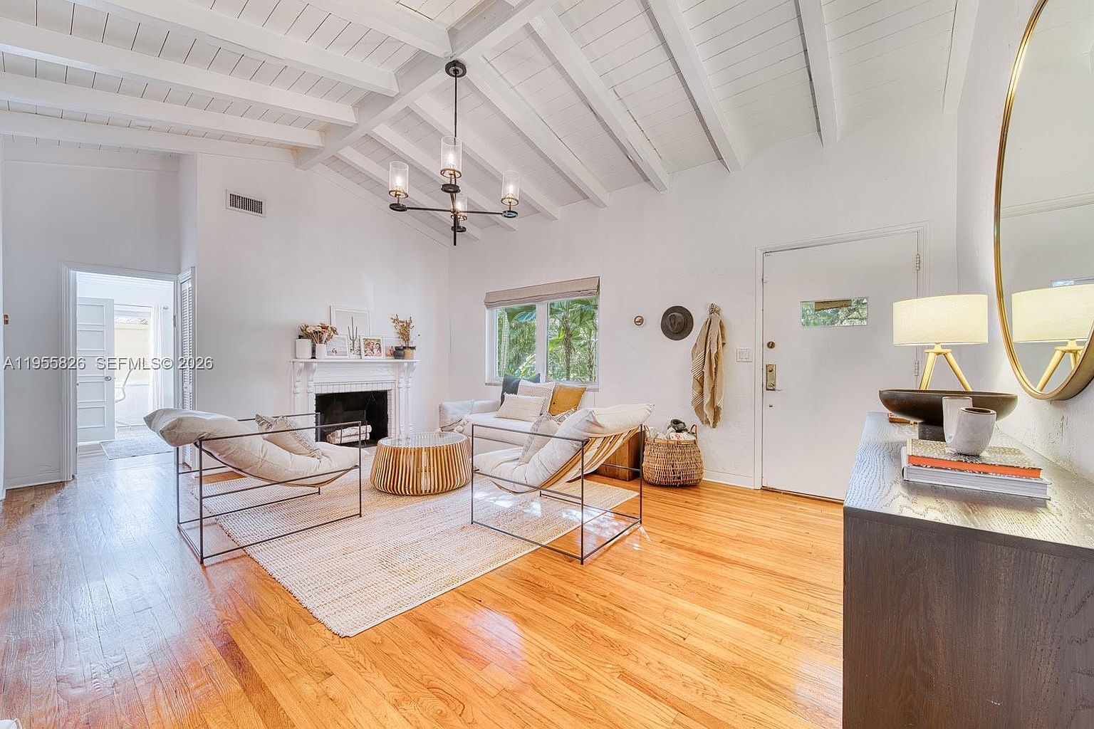 Building Photo - 3227 Riviera Dr