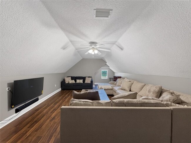 Building Photo - 33721 Spring Dr