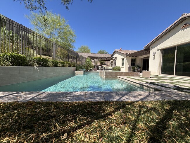 Building Photo - 81 Navarra Canyon Ct