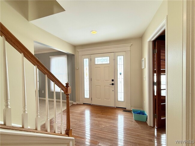 Building Photo - 175 Crown Royal Dr