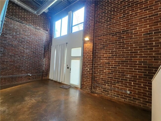 Building Photo - 195 Arizona Ave NE