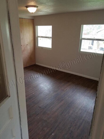 Building Photo - 1410 santa monica