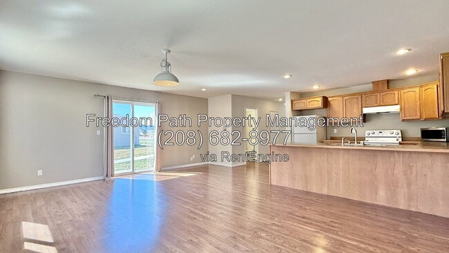 Building Photo - 2918 N Boyer Ave