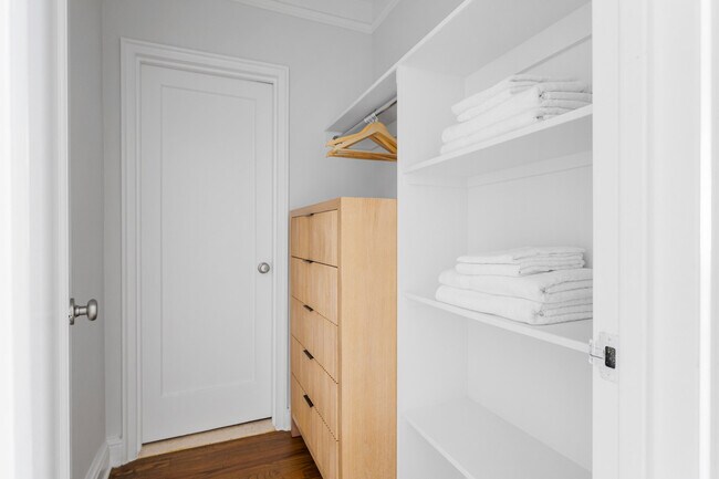 Building Photo - 20 Park Ave