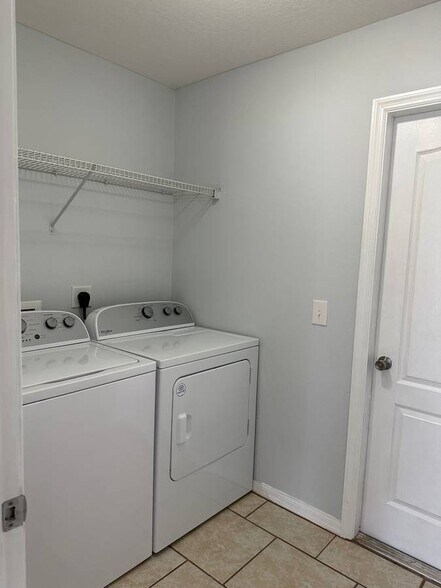 Building Photo - 1535 Heartwellville St NW