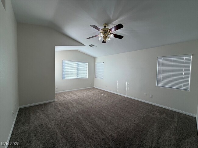 Building Photo - 287 Red Eucalyptus Dr