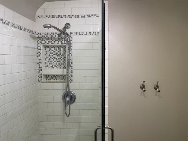 Building Photo - McDonough