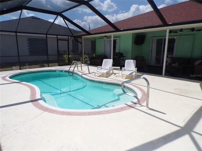 Building Photo - 15624 Hennipen Cir