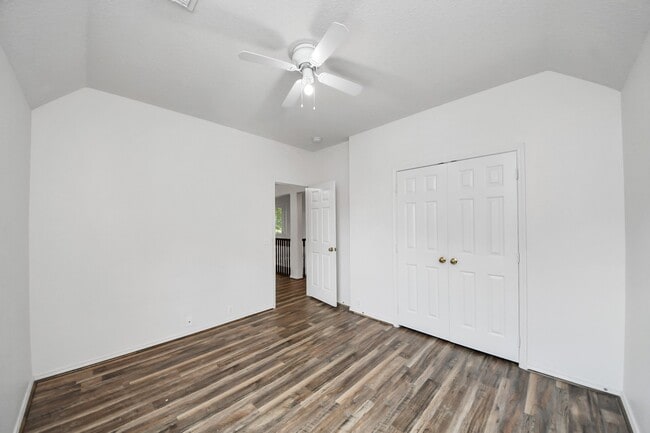 Building Photo - 20510 Pioneer Bend Ct