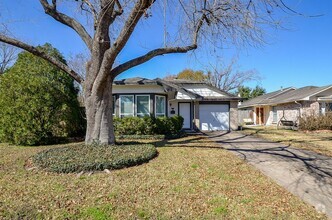 Building Photo - 6719 Bluebottle Ln