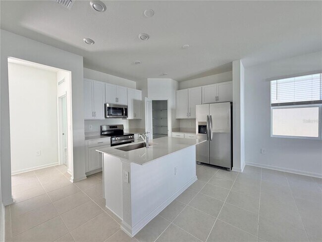 Building Photo - 2467 Rider Rain Ln