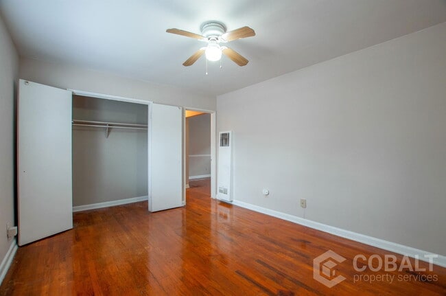 Building Photo - 944 St Charles Ave NE