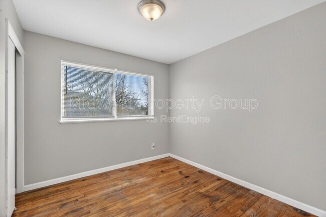 Building Photo - 2228 Duchess Dr