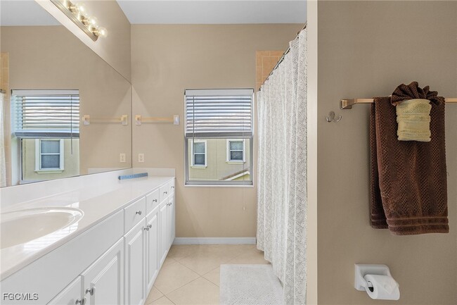 Building Photo - 3240 Cottonwood Bend
