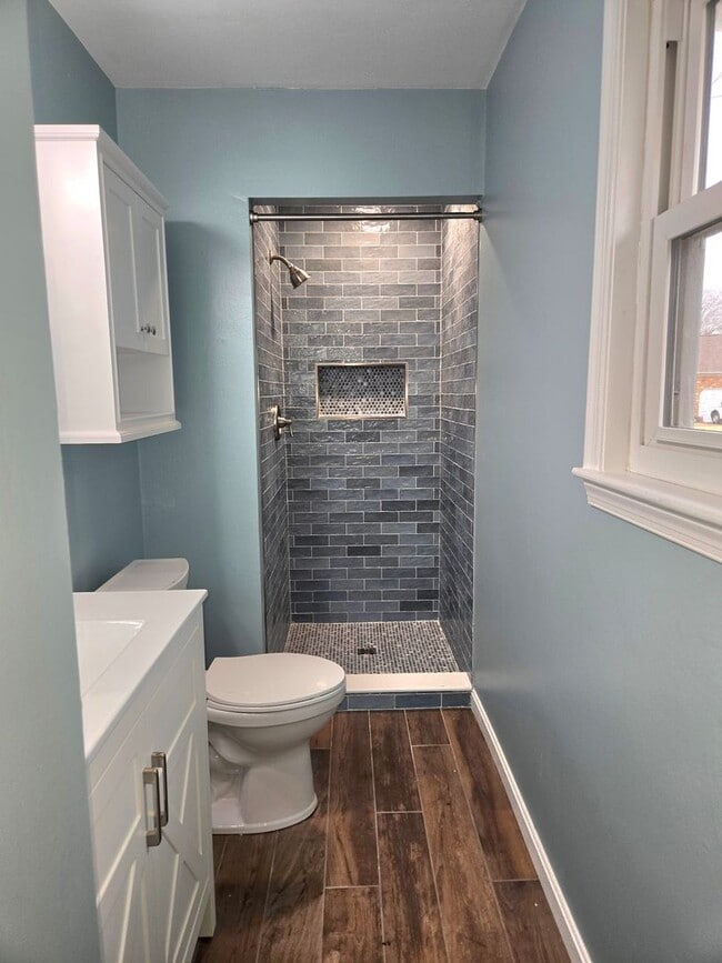 Building Photo - Beautiful Single Family Home!